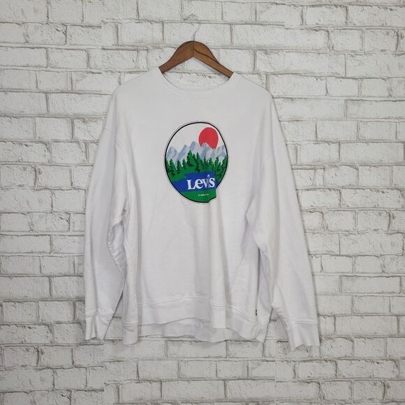 Levis NWOT crew neck sweatshirt - Picture 1 of 14